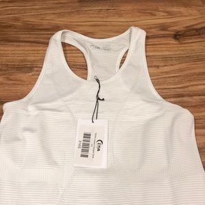 Zyia tank NWT